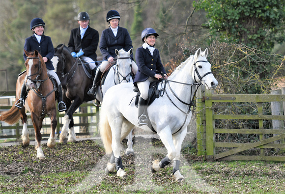 Cambrigeshire Drag hounds at Marston Trussell 2023 019