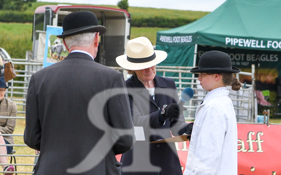 Blaston Hound show Winners & Young Handlers 2024 170