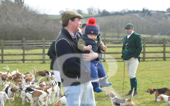 Joint Meet of The Oxford University Beagles and THe Oakley Foot Beagles at Illston 008