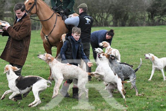 Cambridge University Drag Hounds at Marston Trussell 2019 029
