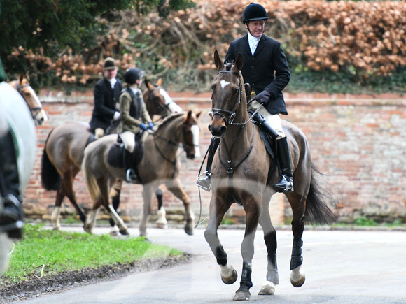 Cambridgeshire Drag Hounds at Marston Trussell 2024 007