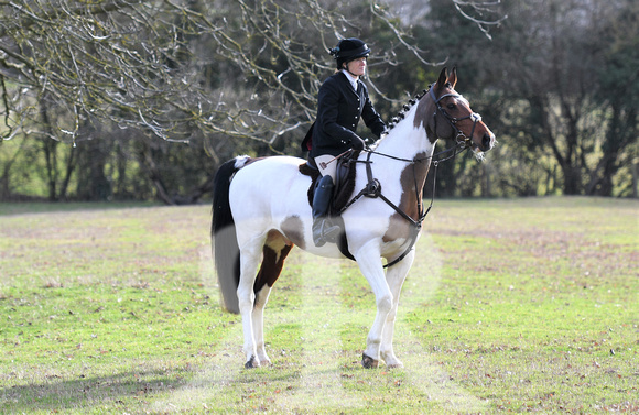 Cambrigeshire Drag hounds at Marston Trussell 2023 008